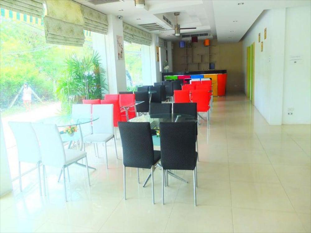 Dragon Beach Resort Jomtien Pattaya Kültér fotó