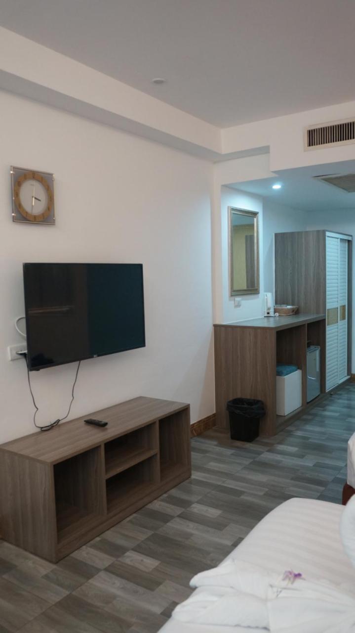 Dragon Beach Resort Jomtien Pattaya Kültér fotó