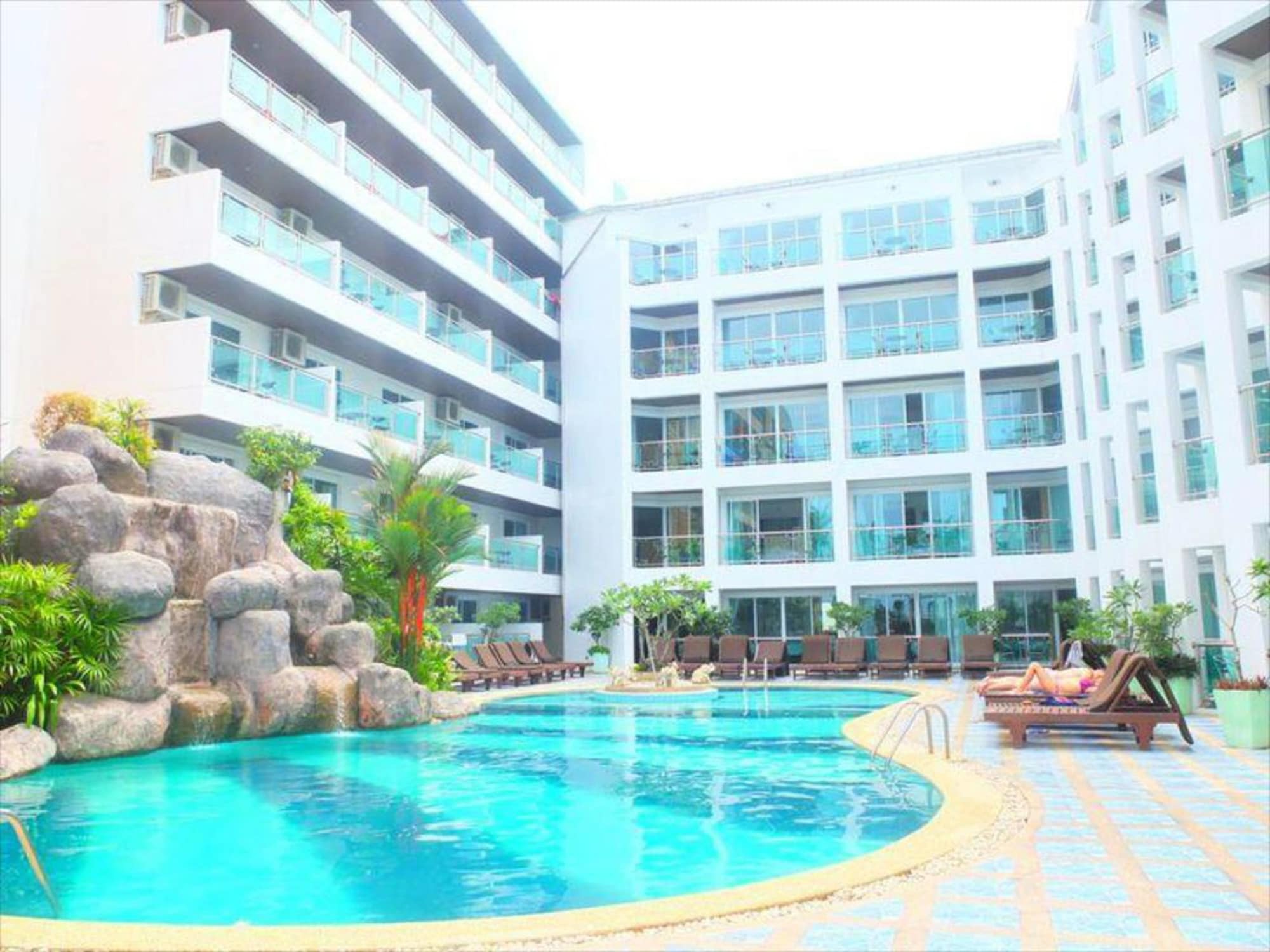 Dragon Beach Resort Jomtien Pattaya Kültér fotó