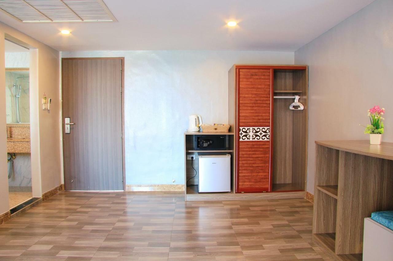 Dragon Beach Resort Jomtien Pattaya Kültér fotó